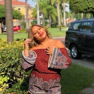 Meet your Posher, Brittney